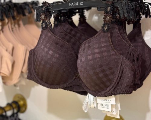 Sallys Goldstück Unterwäsche Boutique Besigheim. Karierter BH